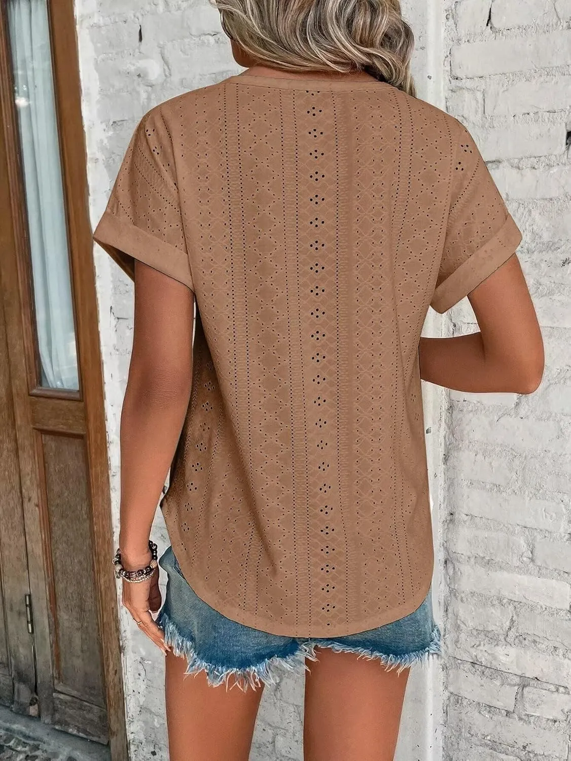 Bliwov Womens Tops Eyelet Embroidery Summer Spring Curved Hem Short Sleeve Trendy T Shirts Outfits Beach Vacation Clothes