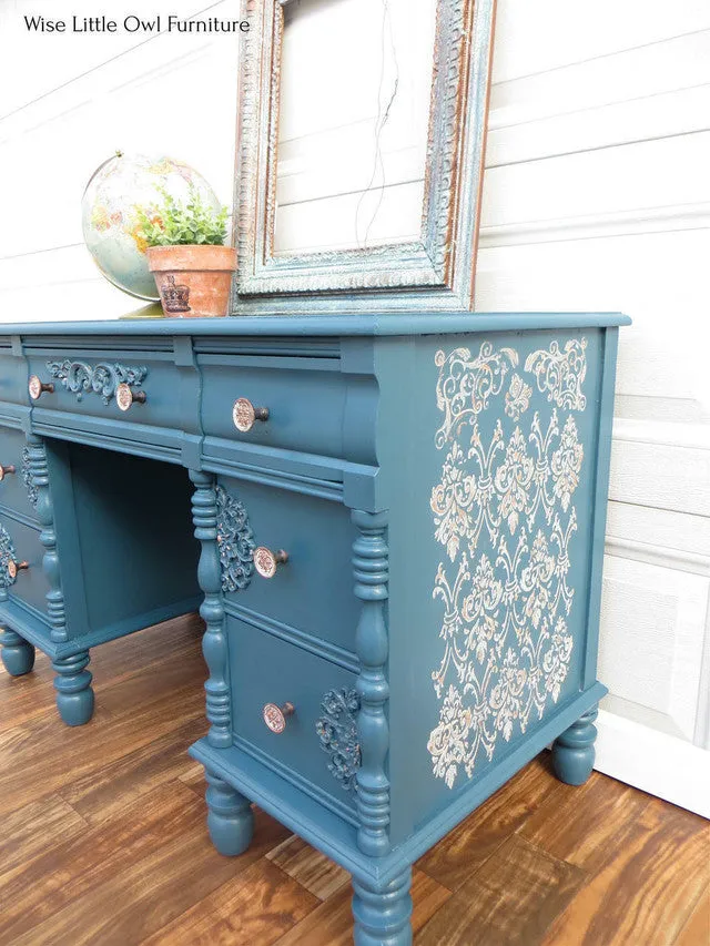 Dixie Belle - Royal Damask Stencil