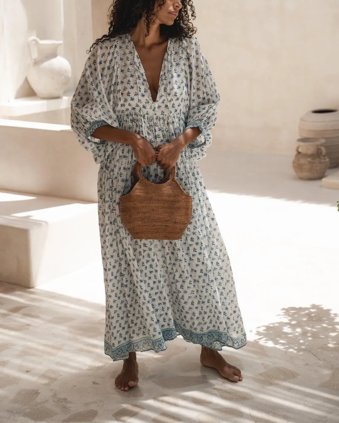 Floral Print Boho Puff Sleeve Maxi Dresses Flowy V Neck Sundresses for Women Ruffle Smocked Tiered Loose Long Dresses
