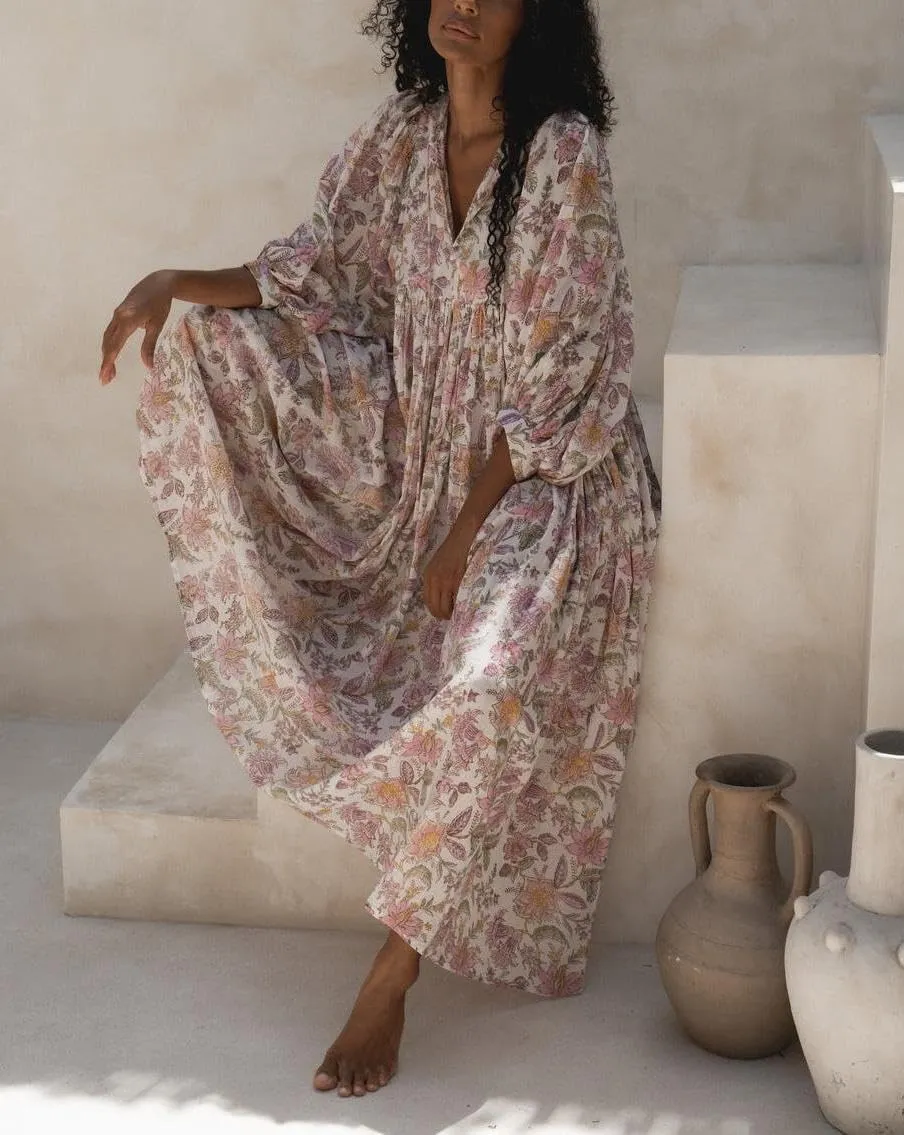Floral Print Boho Puff Sleeve Maxi Dresses Flowy V Neck Sundresses for Women Ruffle Smocked Tiered Loose Long Dresses