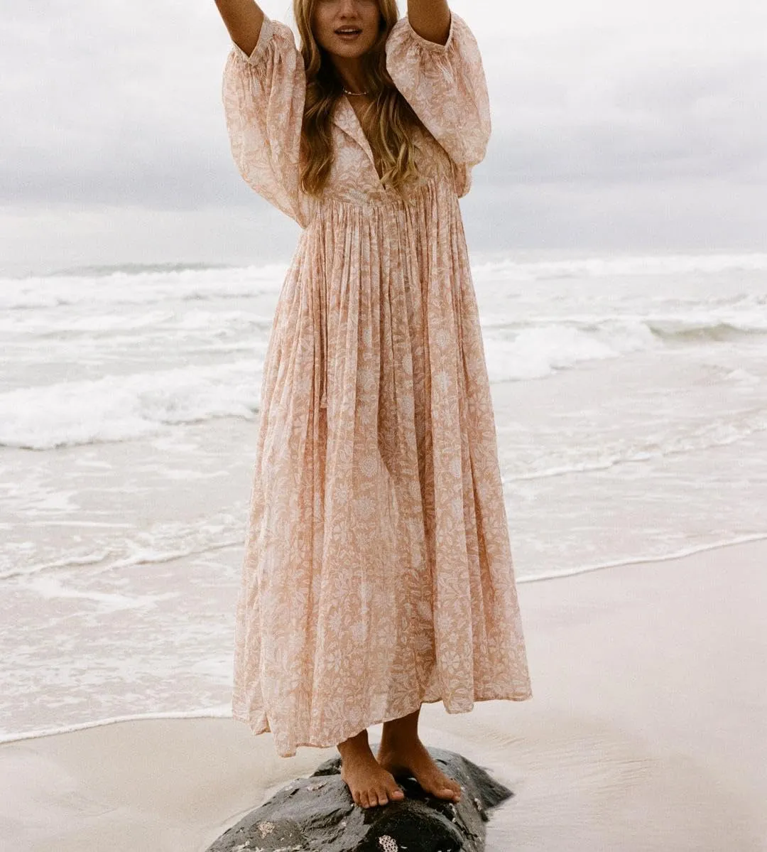 Floral Print Boho Puff Sleeve Maxi Dresses Flowy V Neck Sundresses for Women Ruffle Smocked Tiered Loose Long Dresses
