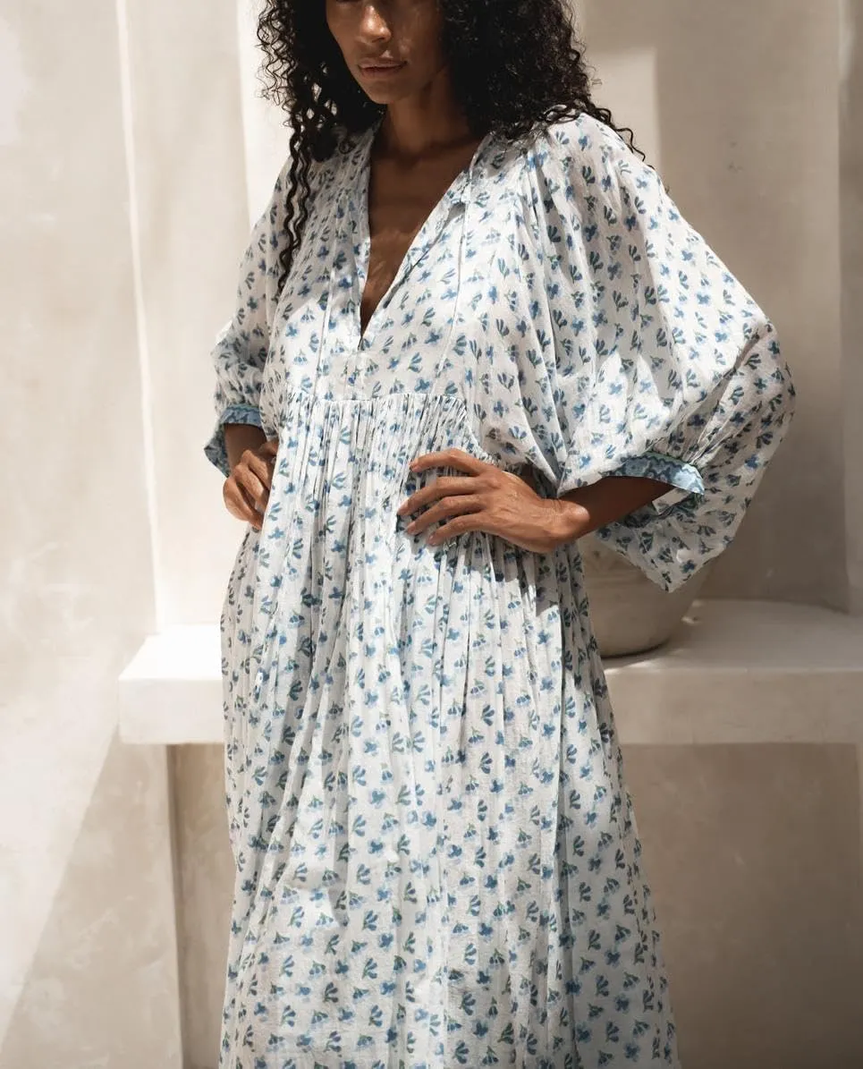 Floral Print Boho Puff Sleeve Maxi Dresses Flowy V Neck Sundresses for Women Ruffle Smocked Tiered Loose Long Dresses