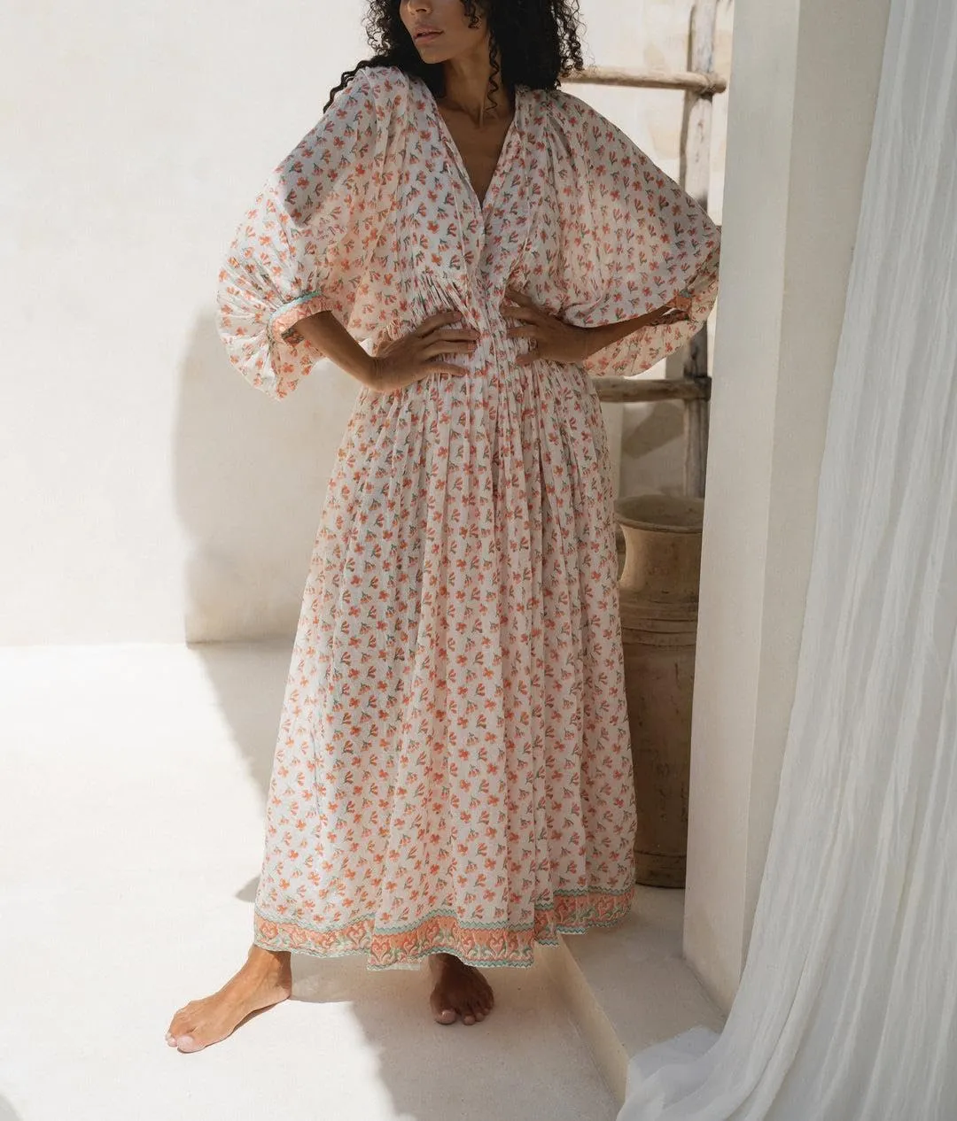 Floral Print Boho Puff Sleeve Maxi Dresses Flowy V Neck Sundresses for Women Ruffle Smocked Tiered Loose Long Dresses